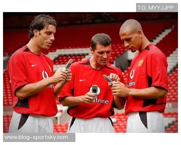 今日趣图：曼联球迷为何能享受每周一次的过年乐趣真是让人羡慕